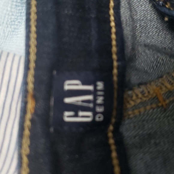 Gap Classic Straight Jeans - Picture 7 of 9